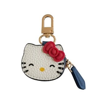 Hello Kitty White Coin Purse with Red Bow Bag Charm